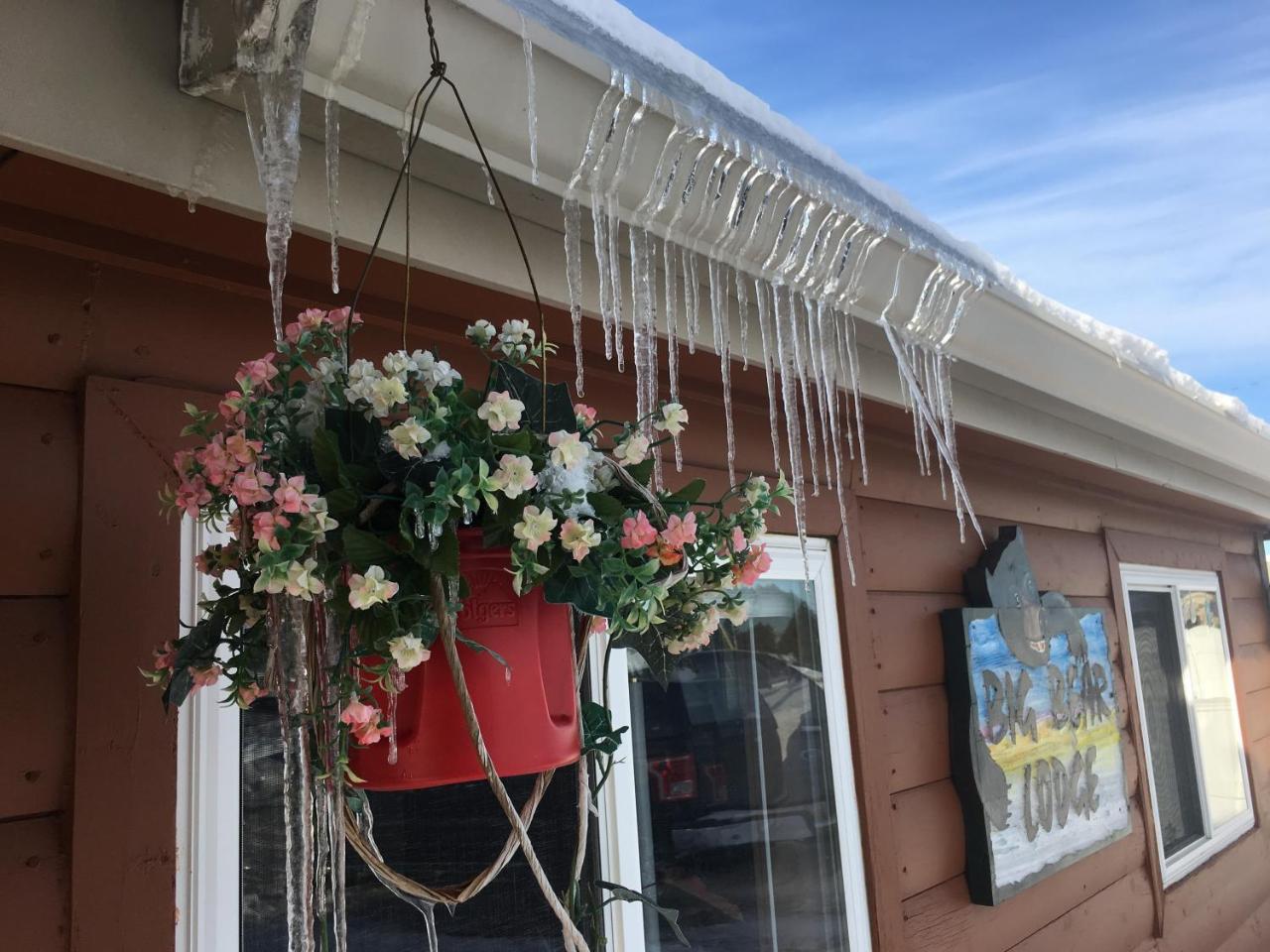 Big Bear Motel 2*