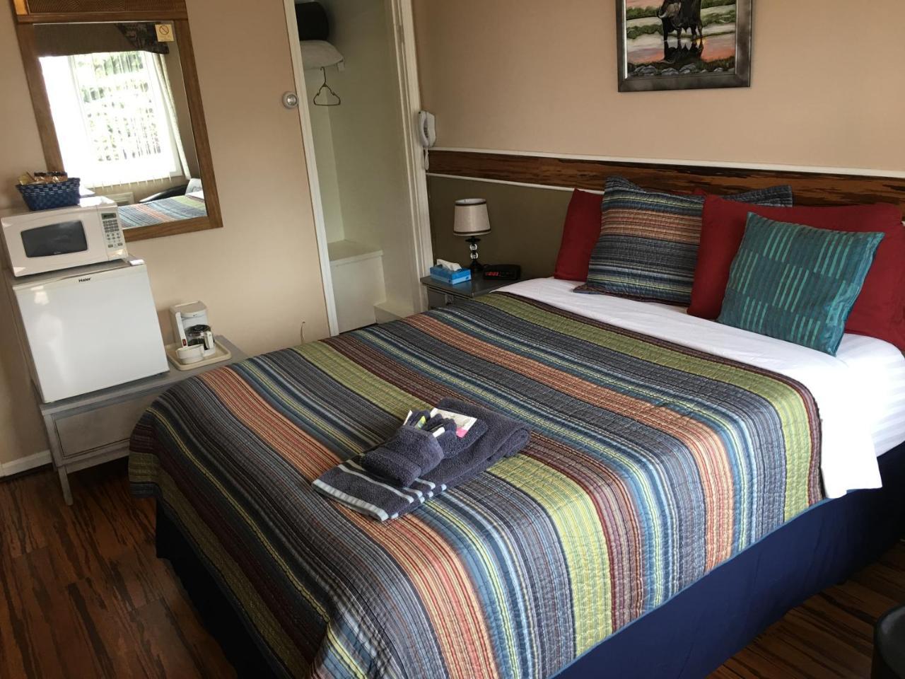 Big Bear Motel 2*